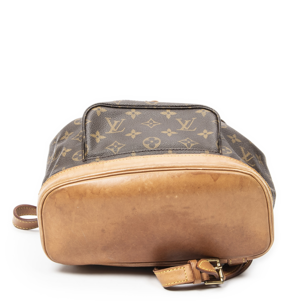 Louis Vuitton Montsouris MM - Picture 6 of 10